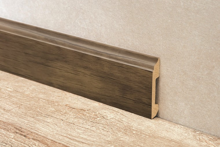 Guardapolvo EPS Curves 15x80x2400 mm Ceniza Mate
