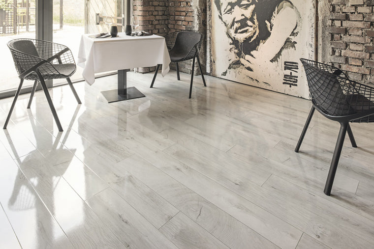 Piso Fotolaminado Oak 1ST O251 HG