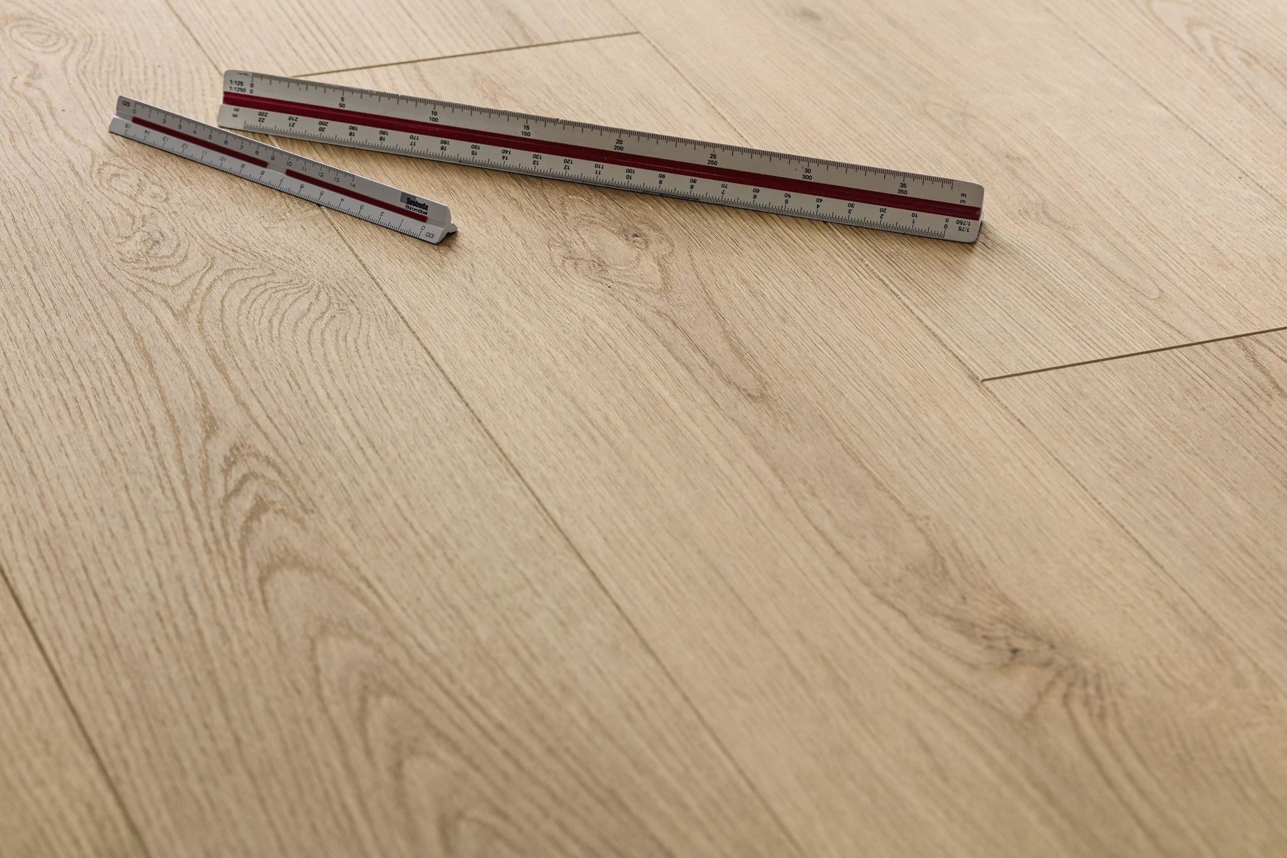 Piso Fotolaminado Oak 1ST K4420 RI